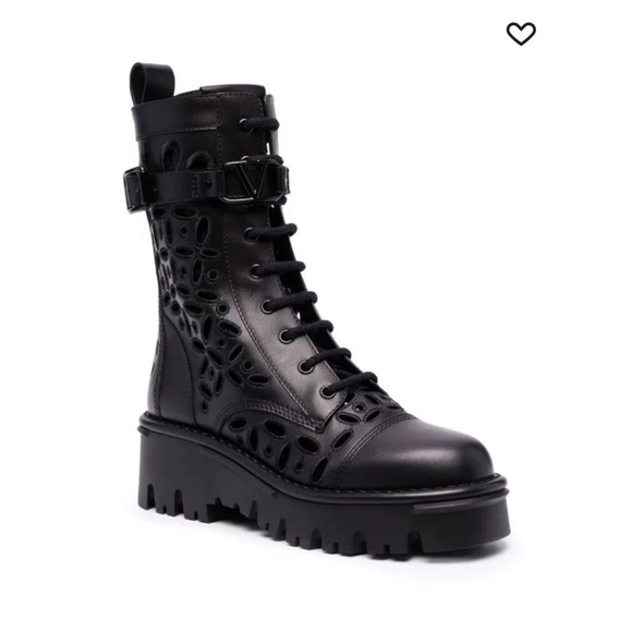 Valentino amazing eyelet boots - Picture 2 of 3